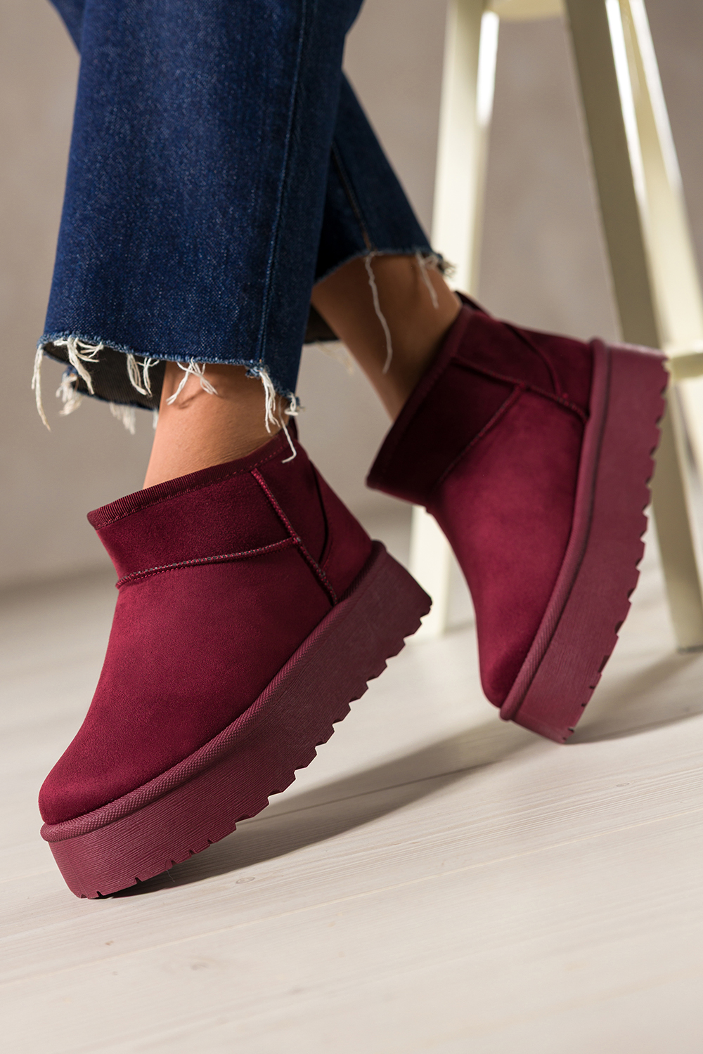 Bordowe �niegowce mukluki damskie na ��obionej platformie Casu EO758K