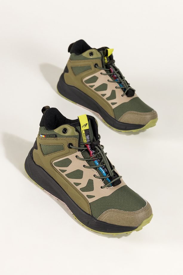 Zielone buty sportowe trekkingowe damskie wodoodporne na bieżnikowanej podeszwie z regulowaną elastyczną sznurówką beżowe wstawki Casu 7493-5D