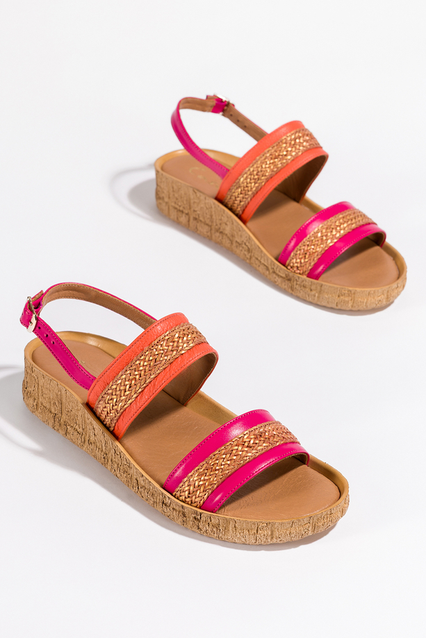 Fuksjowe sandały skórzane damskie na koturnie miedziane wstawki PRODUKT POLSKI Casu 2876-197-196