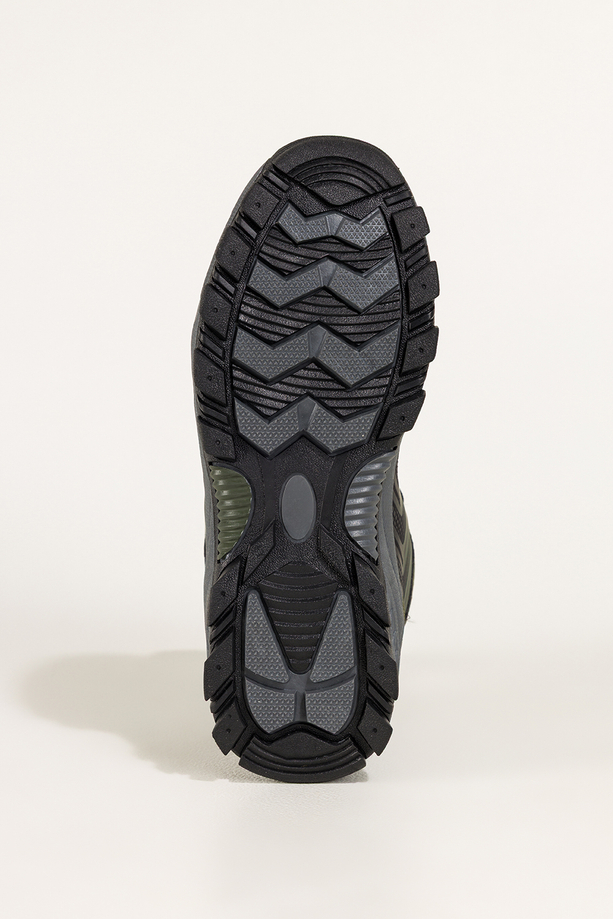 Zielone buty trekkingowe damskie softshell na bieżnikowanej podeszwie czarne wstawki sznurowane Carla EY82939-4