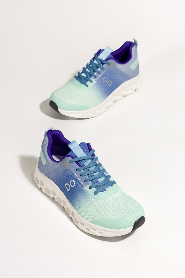 Zielone sneakersy damskie buty sportowe na siłownię cieniowane na białej podeszwie ze żłobieniami sznurowane Casu BC108