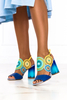 Niebieskie sandały na słupku zabudowane haftowane polska skóra Casu 2016