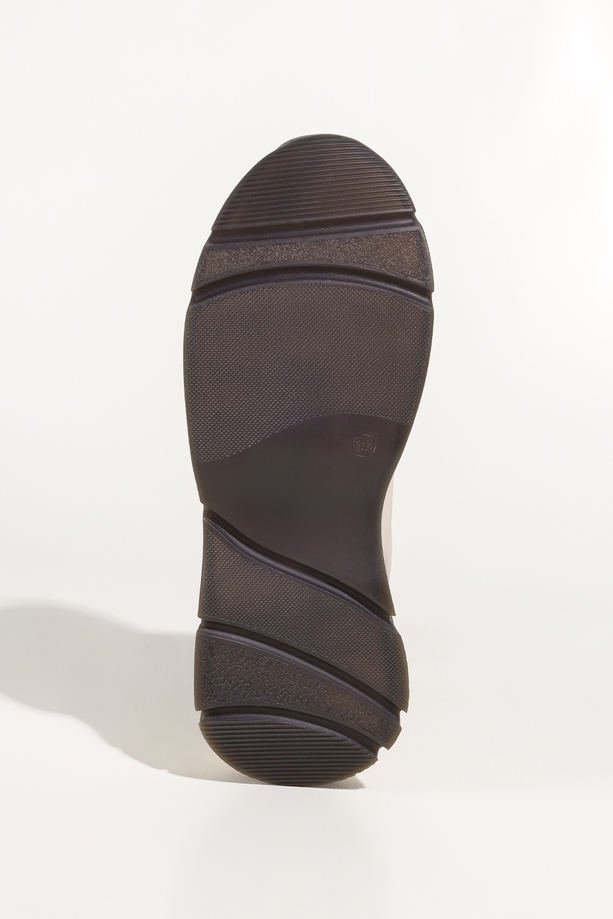 Szare sneakersy damskie buty sportowe na koturnie ze żłobieniami czarne wstawki sznurowane Carla 4982