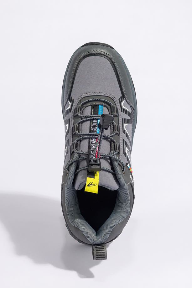 Szare buty trekkingowe damskie buty sportowe na bieżnikowanej podeszwie z regulowaną elastyczną sznurówką białe wstawki softshell Casu 2213-2W