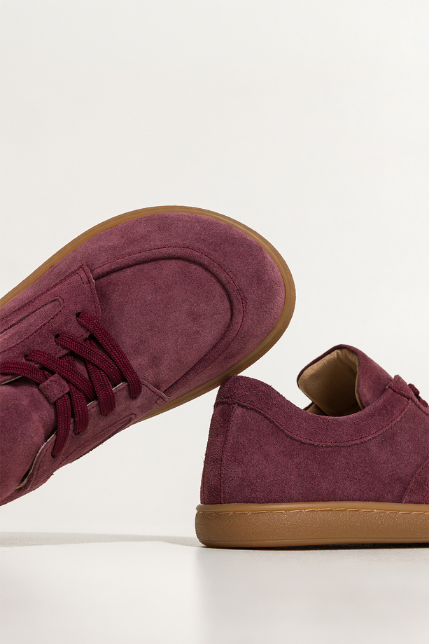 Bordowe półbuty barefoot skórzane zamszowe damskie szerokie na elastycznej płaskiej podeszwie cholewka z przeszyciami sznurowane PRODUKT POLSKI Casu M8669