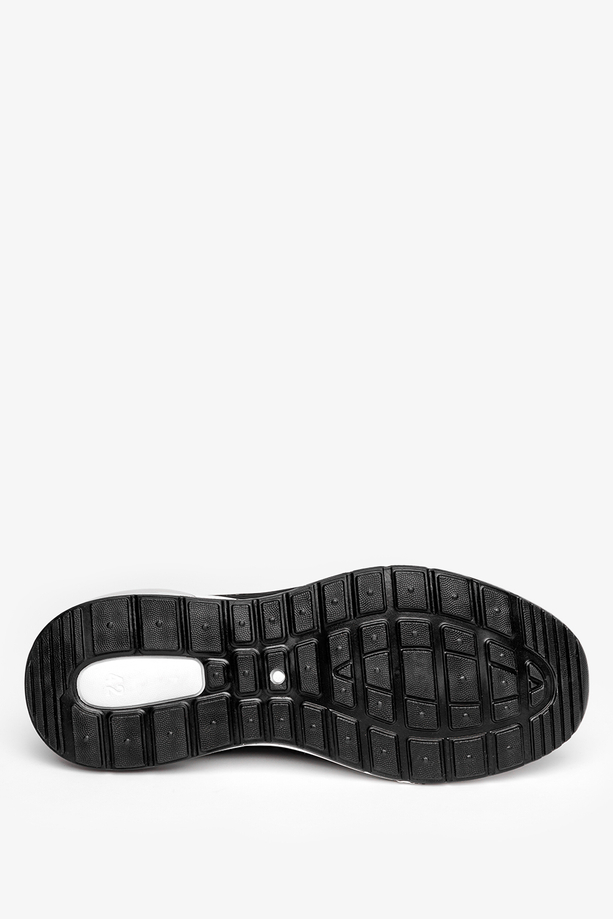 Czarne buty sportowe sznurowane Casu A15-2