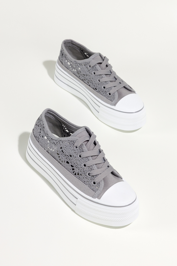 Szare trampki damskie ażurowe sneakersy na platformie koronkowe sznurowane Carla YZ847-4