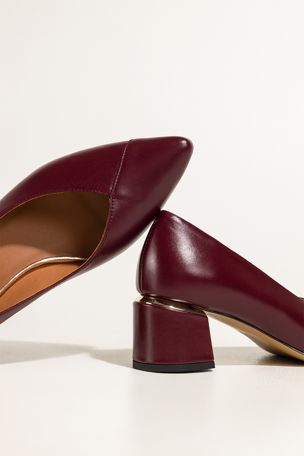 Bordowe czółenka skórzane damskie na szerokim ozdobnym obcasie PRODUKT POLSKI Casu 7979-771