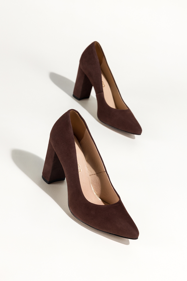 Czekoladowe czółenka skórzane damskie na słupku PRODUKT POLSKI Casu 6986-648