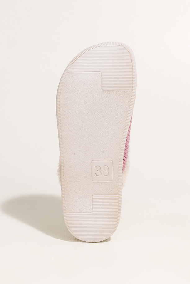 Różowe kapcie damskie Inblu obuwie domowe z aplikacją psa skórzana wkładka soft XG999957