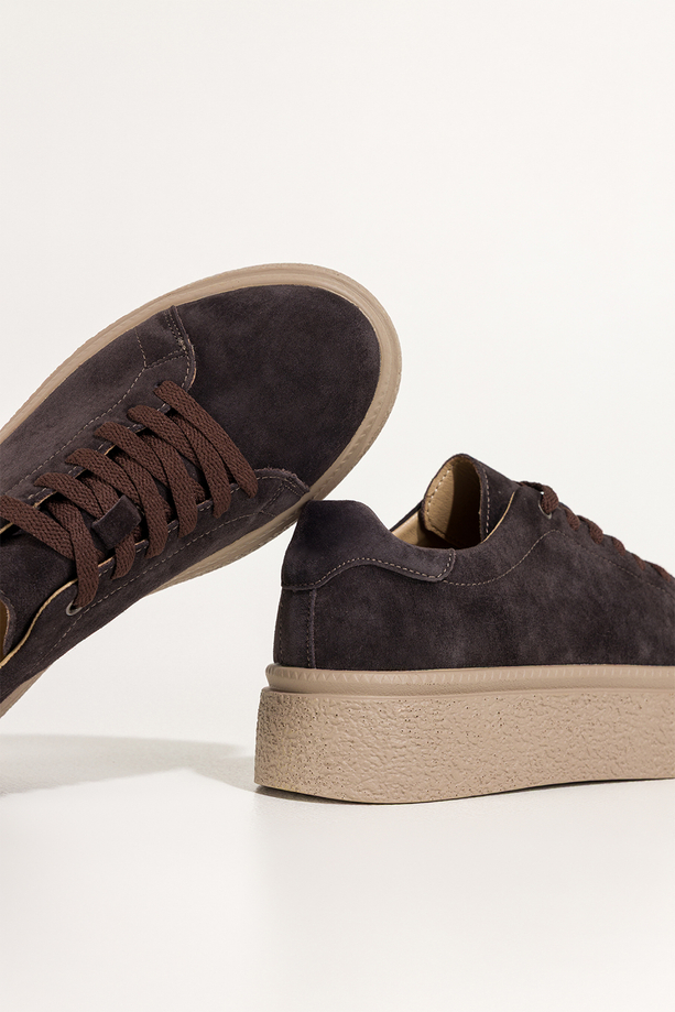 Brązowe sneakersy skórzane damskie creepersy na platformie sznurowane Carla 7593
