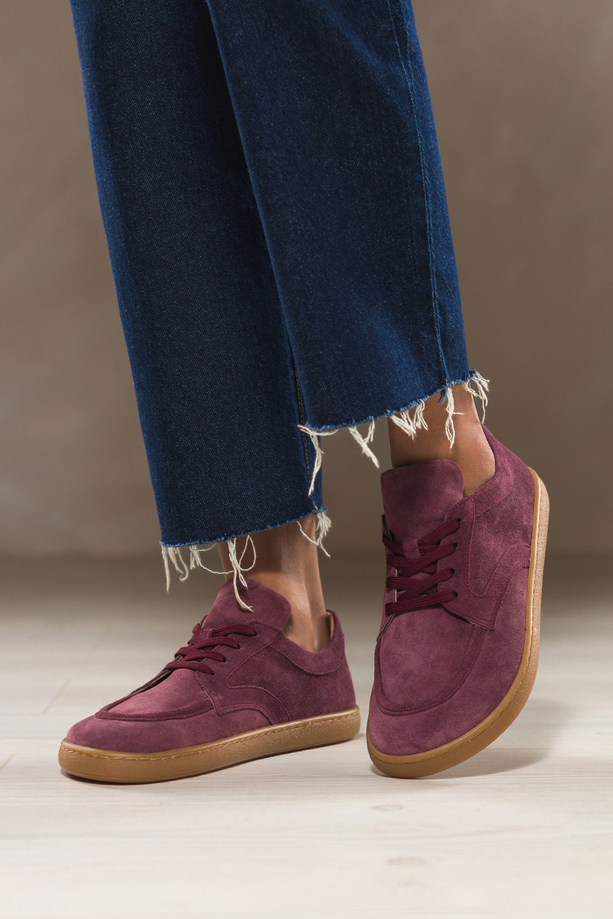 Bordowe półbuty barefoot skórzane zamszowe damskie szerokie na elastycznej płaskiej podeszwie cholewka z przeszyciami sznurowane PRODUKT POLSKI Casu M8669
