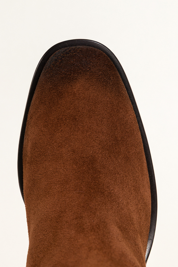 Kasztanowe botki skórzane damskie na szerokim słupku złote nity na cholewce PRODUKT POLSKI Casu 8863