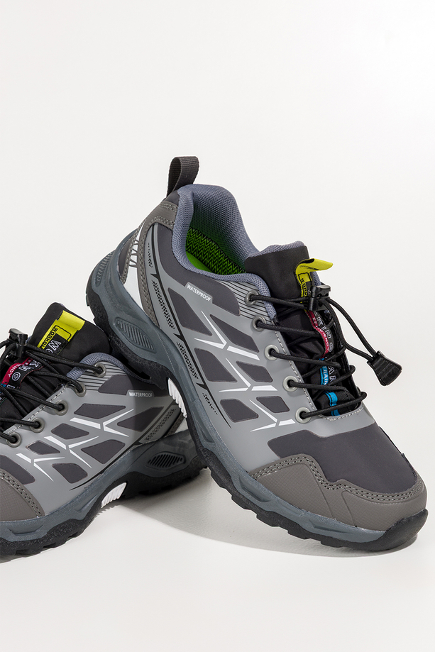 Szare buty sportowe trekkingowe damskie na bieżnikowanej podeszwie z regulowaną elastyczną sznurówką białe wstawki Casu RS2502-2W 