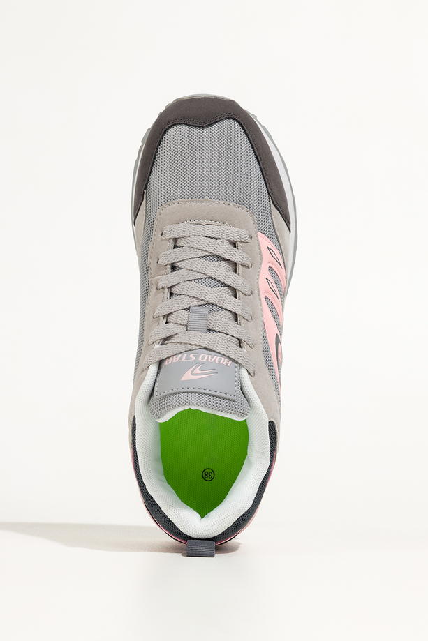 Szare sneakersy damskie buty sportowe na żłobionej podeszwie sznurowane różowe wstawki Casu 7398-0D