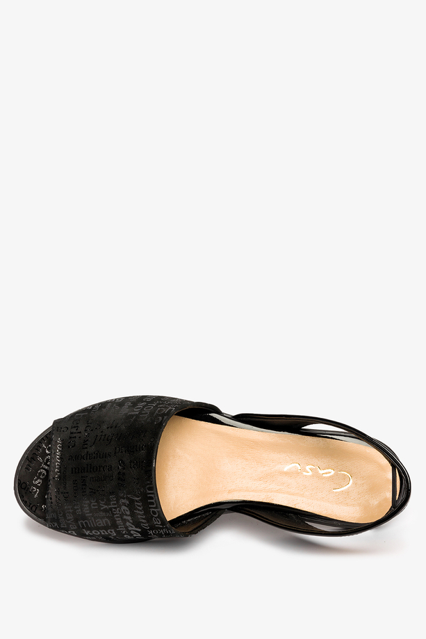 Czarne sandały płaskie z napisami polska skóra Casu 4072/R