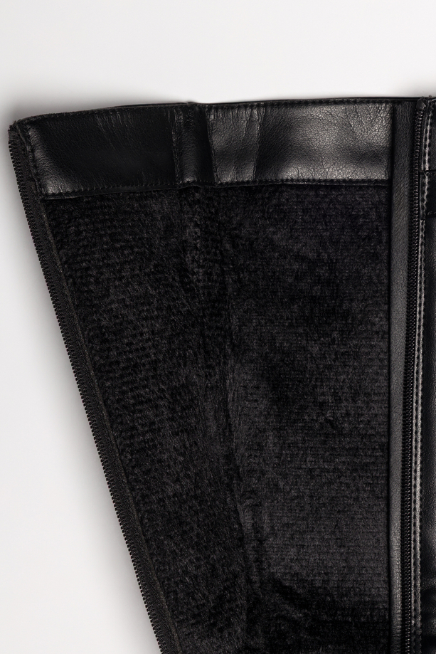 Czarne kozaki damskie obcas klocek ozdobny pasek ze stalową klamrą Casu D787-8