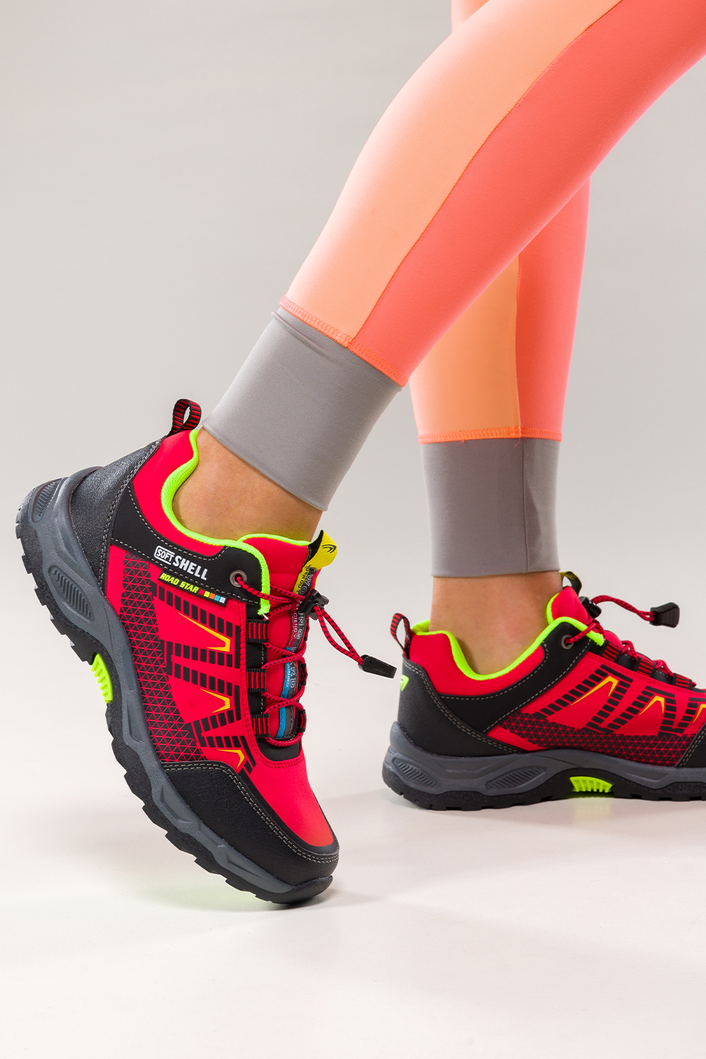 Czerwone buty trekkingowe damskie buty sportowe na bienikowanej podeszwie z regulowan elastyczn