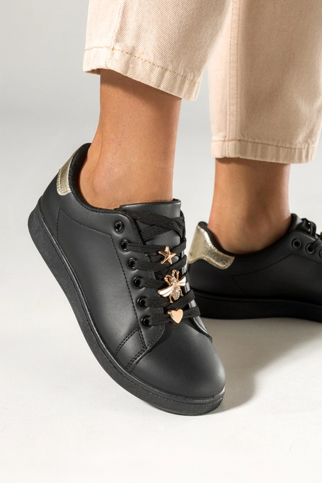Czarne sneakersy damskie z owadem buty sportowe ze złotymi dodatkami sznurowane Casu 81380-1