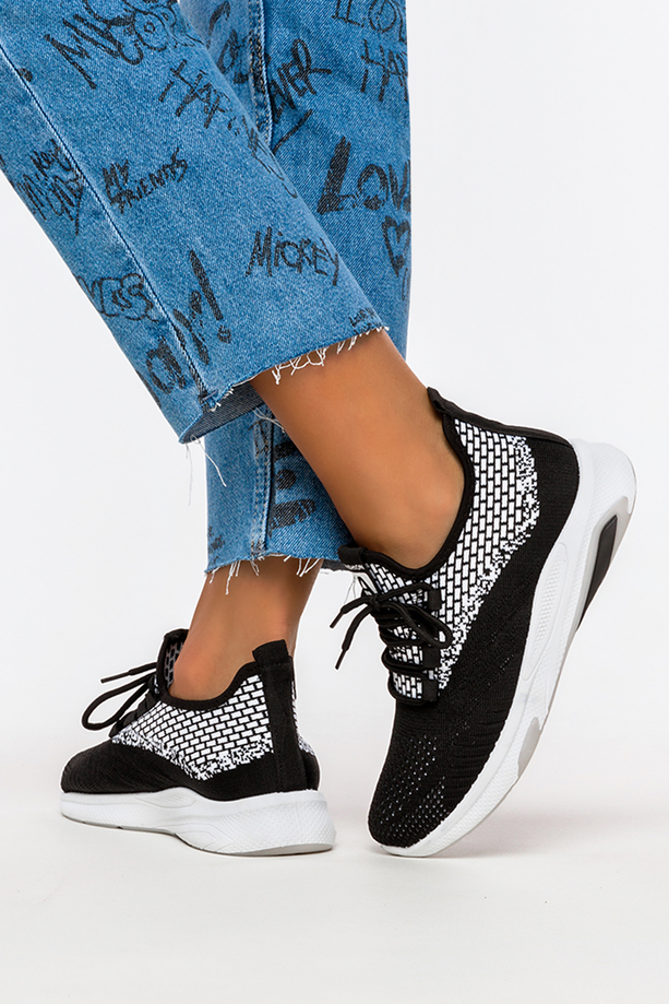 Czarne buty sportowe damskie sznurowane Casu 23-3-21-B