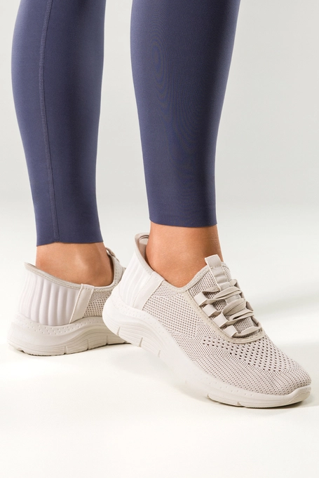 Beżowe buty sportowe damskie sneakersy sznurowane z perforacją Casu PDJ269-39